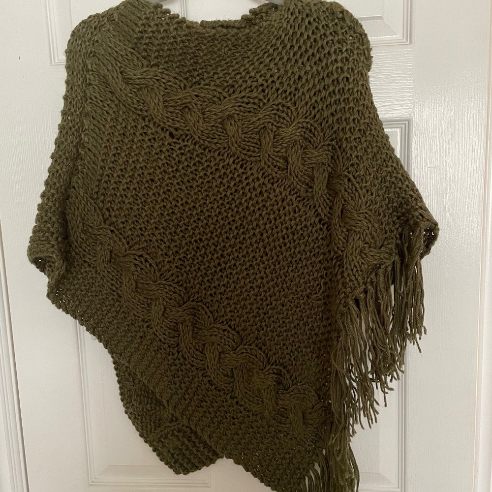 Trulia Acrylic Poncho